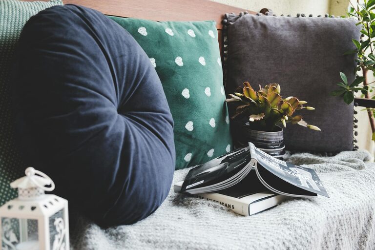 Tips for Creating a Cozy Reading Nook at Home